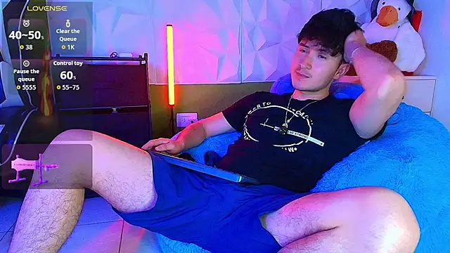 santyago taylor online show from September 26, 2025, 7:21 pm