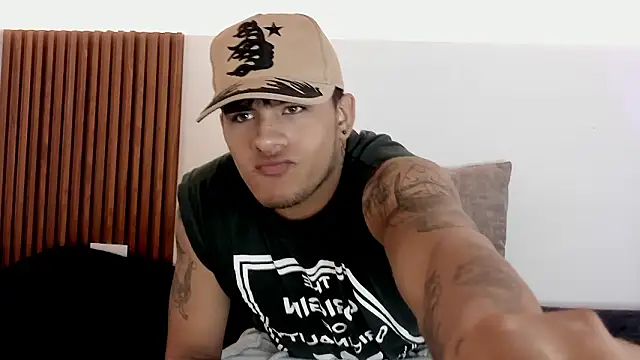 Snapshot of LuciferM_Star chatting on March 12, 2026, 3:23 am LuciferM Star online show from March 12, 2026, 3:23 am