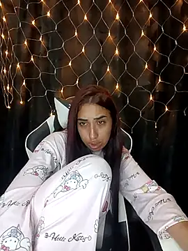 ifeelverywet andhot online show from October 8, 2025, 6:41 pm