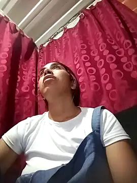 ifeelverywet andhot online show from March 1, 2025, 4:00 pm