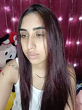 ifeelverywet andhot online show from June 27, 2026, 5:35 am