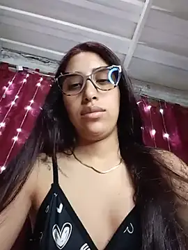 ifeelverywet andhot online show from July 14, 2026, 4:46 pm
