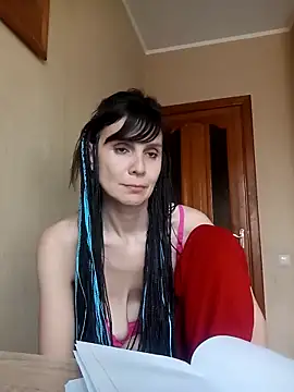 Francenia lolis online show from May 13, 2026, 2:02 pm