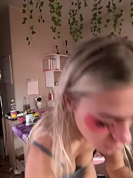 -Sexy Barbie- online show from September 13, 2025, 3:17 am