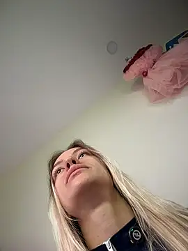 -Sexy Barbie- online show from June 27, 2026, 5:02 am