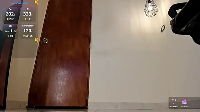 aitana-purple online show from February 20, 2025, 12:19 am