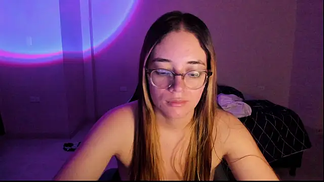 atenas 05  online show from September 28, 2025, 9:27 am