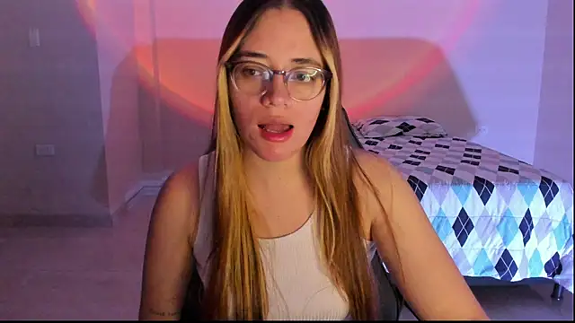 atenas 05  online show from September 20, 2025, 9:47 am