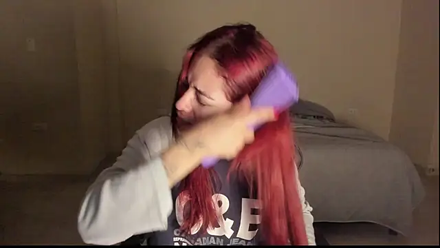 atenas 05  online show from December 17, 2025, 9:25 am