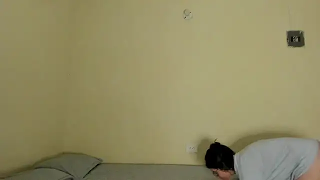 Snapshot of atenas_05_ chatting on July 10, 2026, 9:31 am atenas 05 online show from July 10, 2026, 9:31 am