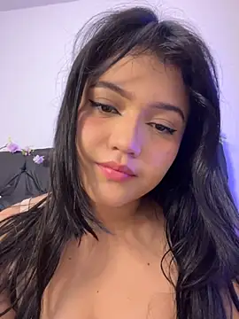 alisson carolina73 online show from September 24, 2025, 3:35 am