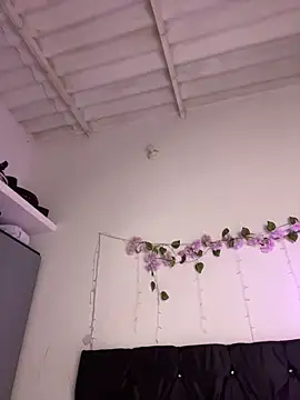 alisson carolina73 online show from February 7, 2026, 1:13 am