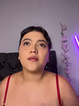 alisson carolina73 online show from August 9, 2026, 10:38 pm