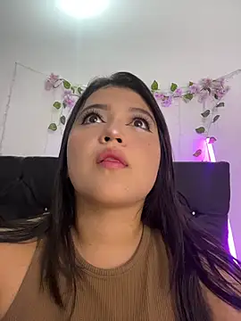 alisson carolina73 online show from March 1, 2026, 2:44 am