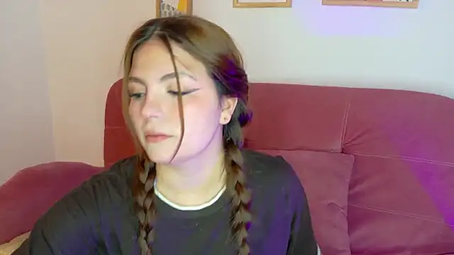 Juanita owens online show from April 11, 2026, 11:47 am