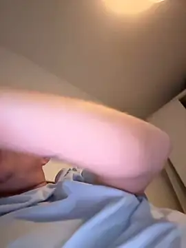 Snapshot of mrwright878787 chatting on January 17, 2025, 10:12 pm mrwright878787 online show from January 17, 2025, 10:12 pm