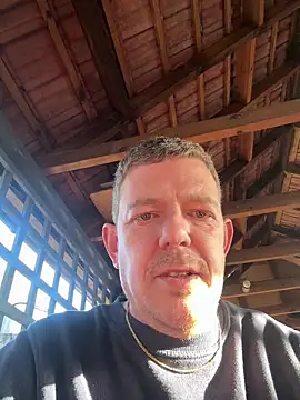 Snapshot of mrwright878787 chatting on December 19, 2025, 1:24 pm mrwright878787 online show from December 19, 2025, 1:24 pm