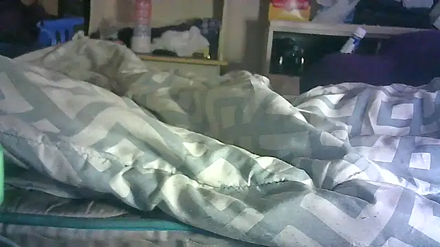 Snapshot of DI4MOND_FIR3 chatting on May 12, 2026, 4:13 pm DI4MOND FIR3 online show from May 12, 2026, 4:13 pm