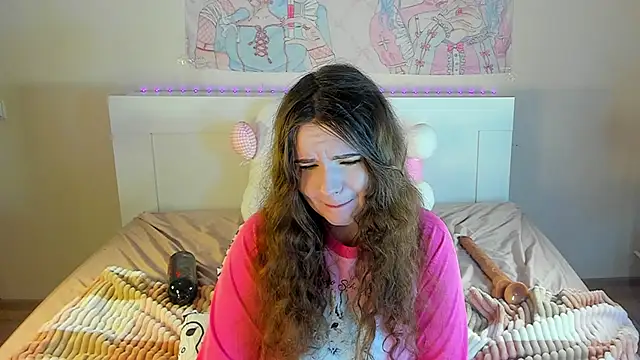 kuraii1  online show from March 10, 2025, 11:27 pm