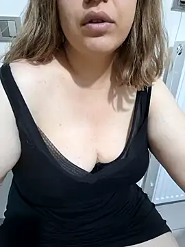 cansuozell online show from September 9, 2025, 5:33 pm