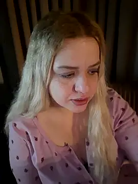 Snapshot of cansuozell chatting on March 22, 2026, 6:31 pm cansuozell online show from March 22, 2026, 6:31 pm