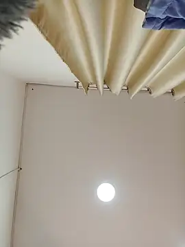 dulce celeste15 online show from April 8, 2026, 7:59 pm