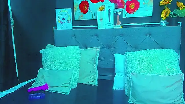 Snapshot of dulce_celeste15 chatting on March 12, 2025, 8:09 pm dulce celeste15 online show from March 12, 2025, 8:09 pm