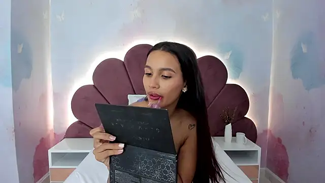 Carohorny4u online show from March 5, 2026, 2:46 pm