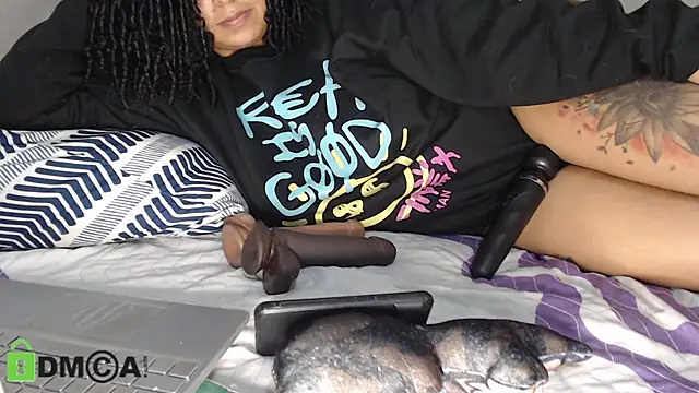 Snapshot of amantinaBOOBS chatting on December 21, 2024, 6:33 pm amantinaBOOBS online show from December 21, 2024, 6:33 pm