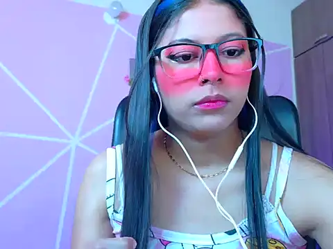  ALLYSON18  online show from August 5, 2026, 11:59 am