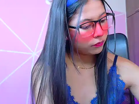 ALLYSON18  online show from August 4, 2026, 11:59 am