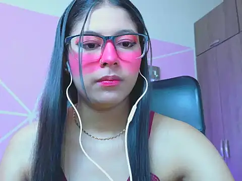 Snapshot of _ALLYSON18_ chatting on May 21, 2026, 11:40 am ALLYSON18 online show from May 21, 2026, 11:40 am