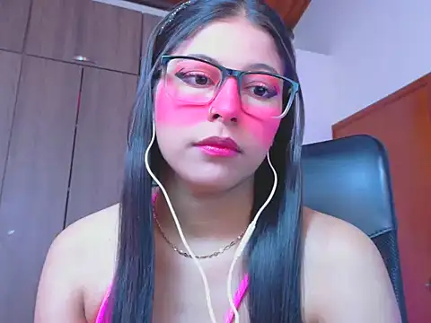 Snapshot of _ALLYSON18_ chatting on June 11, 2026, 12:02 pm ALLYSON18 online show from June 11, 2026, 12:02 pm