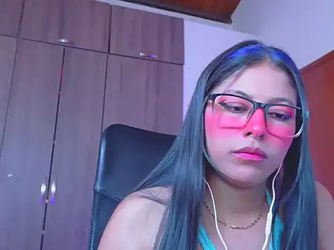  ALLYSON18  online show from July 28, 2026, 4:39 pm