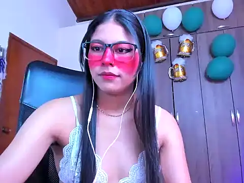  ALLYSON18  online show from October 3, 2025, 11:45 am