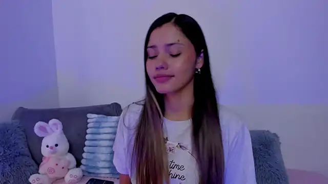 Brisa blue online show from November 14, 2025, 4:43 pm