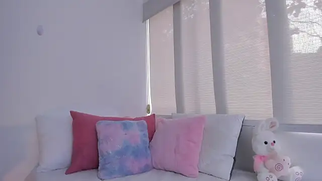 Brisa blue online show from March 4, 2025, 6:29 pm