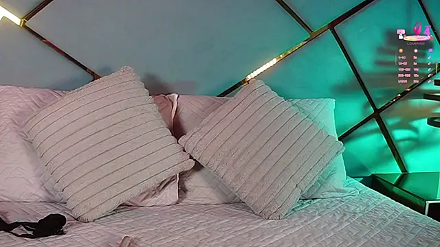 ammy durand online show from November 24, 2025, 7:25 pm