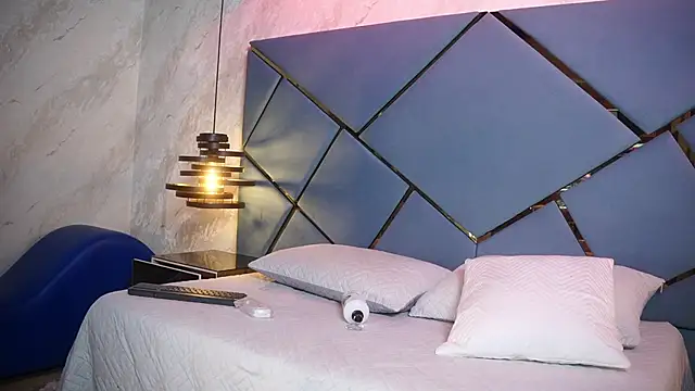 Snapshot of ammy_durand chatting on February 24, 2026, 7:15 pm ammy durand online show from February 24, 2026, 7:15 pm