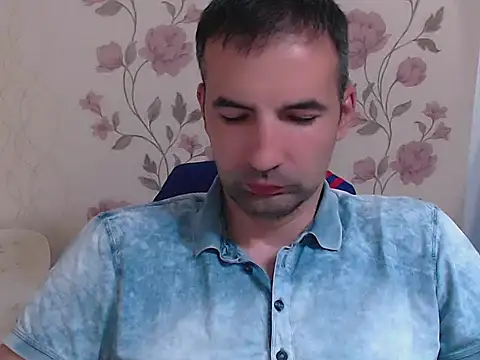 Leo 1617 online show from June 1, 2026, 8:19 pm