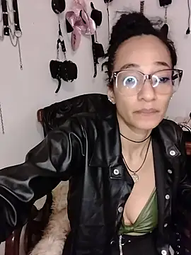 Snapshot of SamaraMartinez chatting on May 9, 2026, 1:36 pm SamaraMartinez online show from May 9, 2026, 1:36 pm