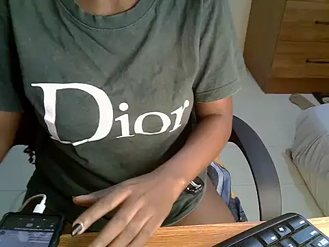 Caryyyl online show from March 5, 2026, 9:50 am