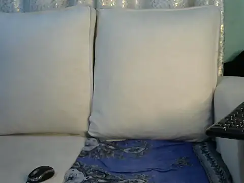 Caryyyl online show from November 20, 2025, 3:23 pm