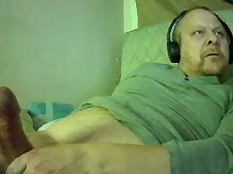 Snapshot of amylrmm1903 chatting on February 22, 2025, 8:42 pm amylrmm1903 online show from February 22, 2025, 8:42 pm