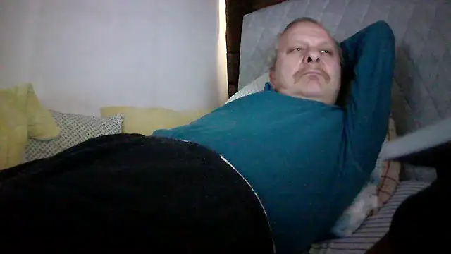 amylrmm1903 online show from April 23, 2026, 2:40 pm