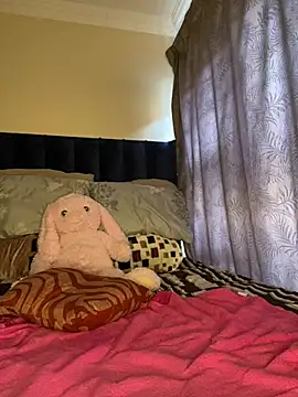 NickyBabes online show from July 23, 2026, 6:44 am