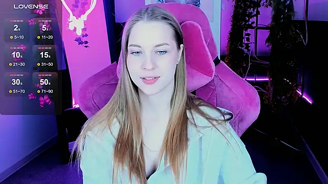 CuteMousee online show from October 5, 2025, 8:38 am