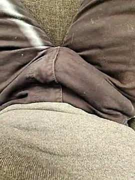 Snapshot of Moonbadboyss chatting on October 7, 2025, 4:46 am Moonbadboyss online show from October 7, 2025, 4:46 am