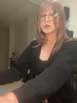 mel  mel online show from October 1, 2025, 8:52 am