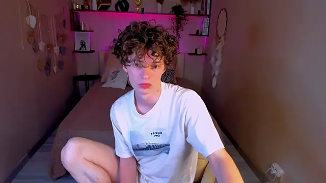 LukeSweet online show from July 24, 2026, 10:22 am